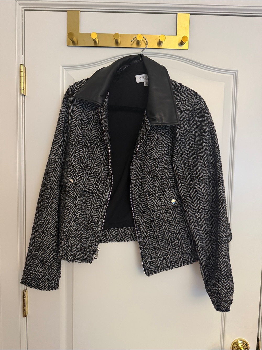 Laundry By Shelli Segal Black & White Tweed Blazer with Faux Leather Collar